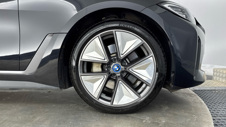 BMW i4 250kW eDrive40 Sport 83.9kWh 5dr Auto [Tech Pack] Electric Hatchback